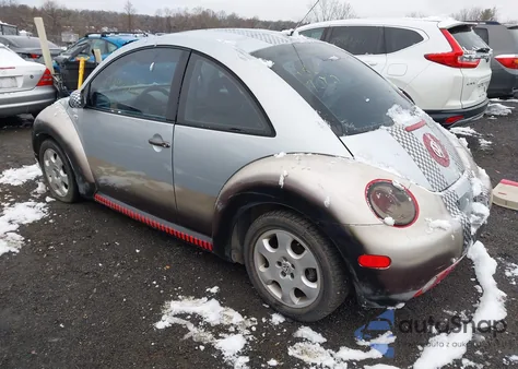 2002 Volkswagen New Beetle Gls z USA, uszkodzony, nr VIN 3VWCK21C62M431984